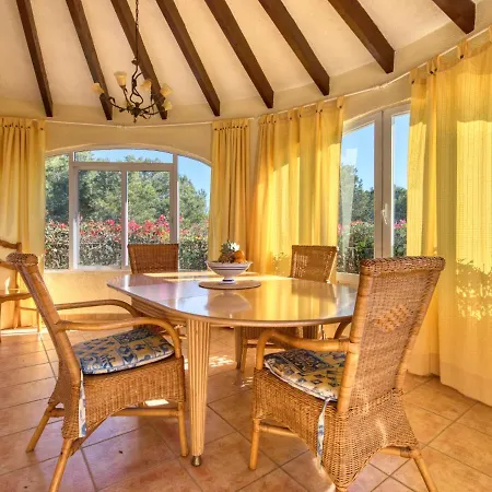 Holiday home Holiday Flamenc *